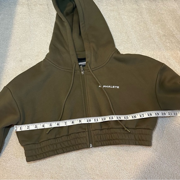 Alphalete Women’s Classic Capital Full Zip Crop Jacket Olive Green Size XS - Picture 3 of 7